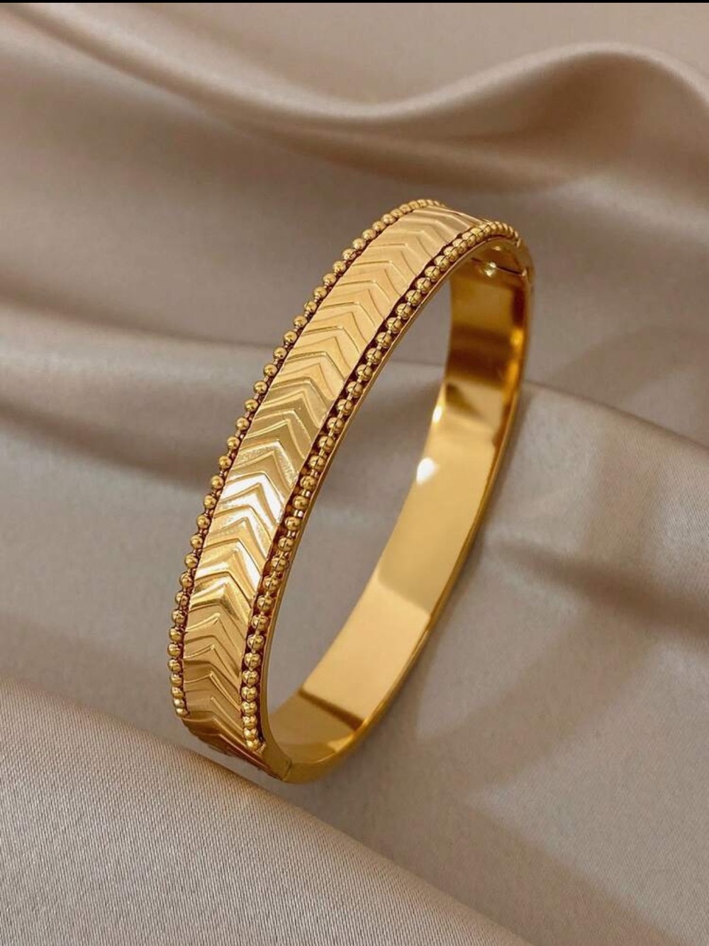 Stainless steel beaded bracelet